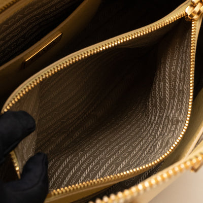 Promenade Large Yellow Saffiano Leather