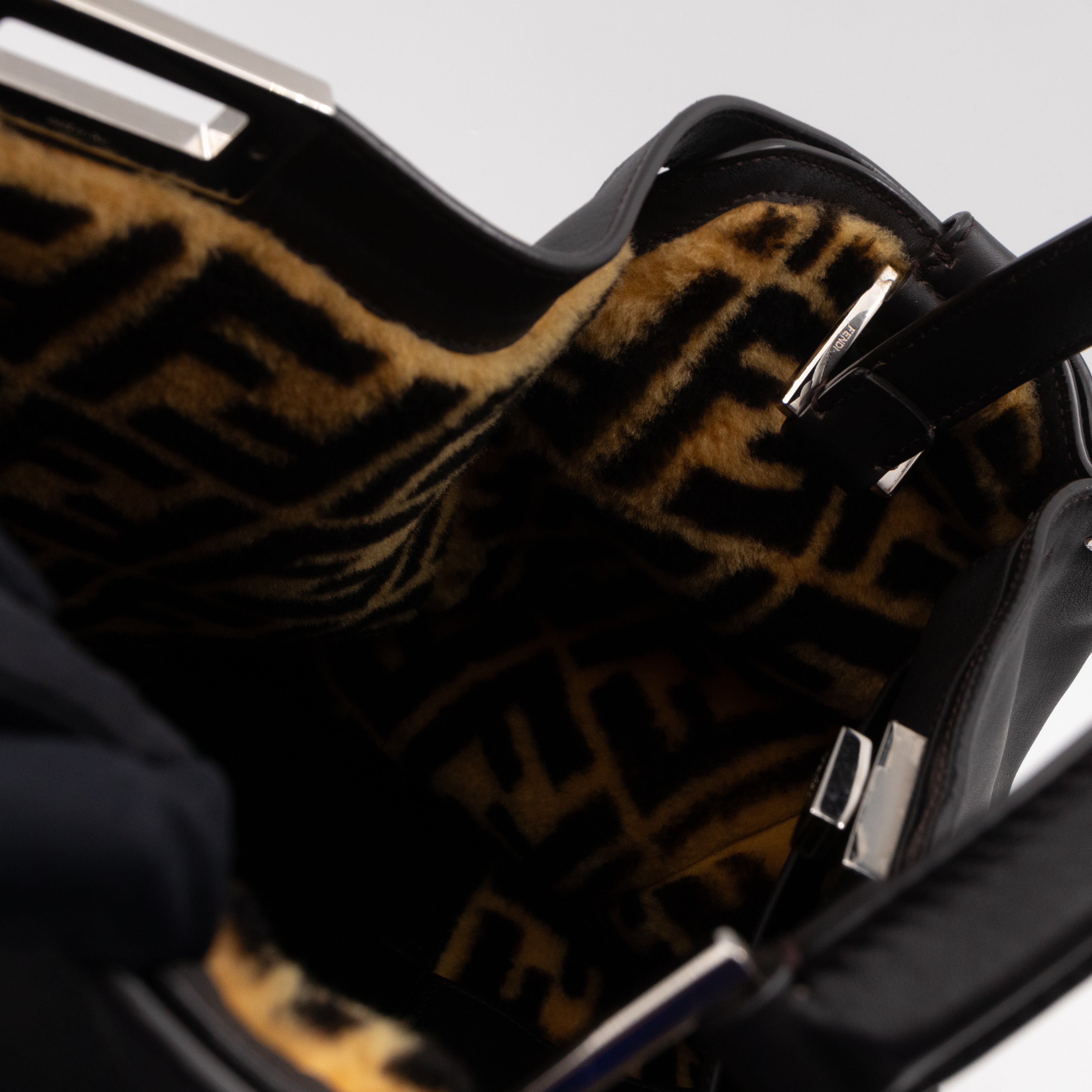 Peekaboo X-lite Large Brown Leather & FF Wool
