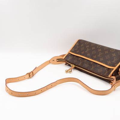 Popincourt Long Monogram