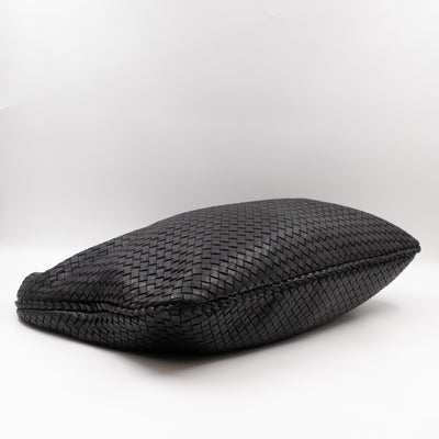 Veneta Hobo Bag Large Intrecciato Black Leather