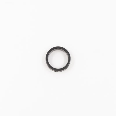 Icon Thin Band White Gold Black