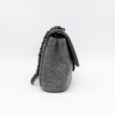 Edelweiss Flower Flap Bag Grey Glazed Calfskin & Felt