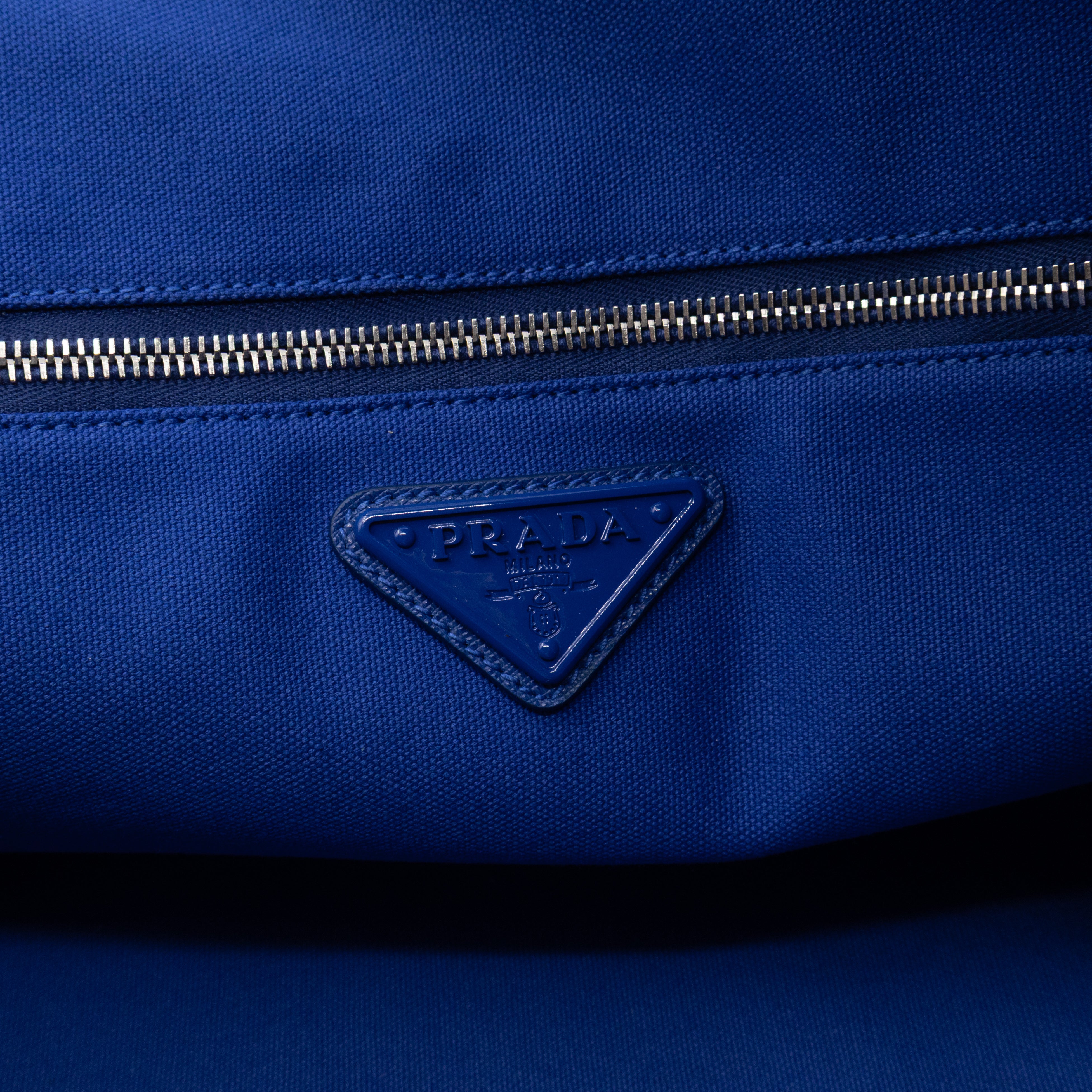Canapa Logo Embossed Slouchy Tote Cobalto Canvas