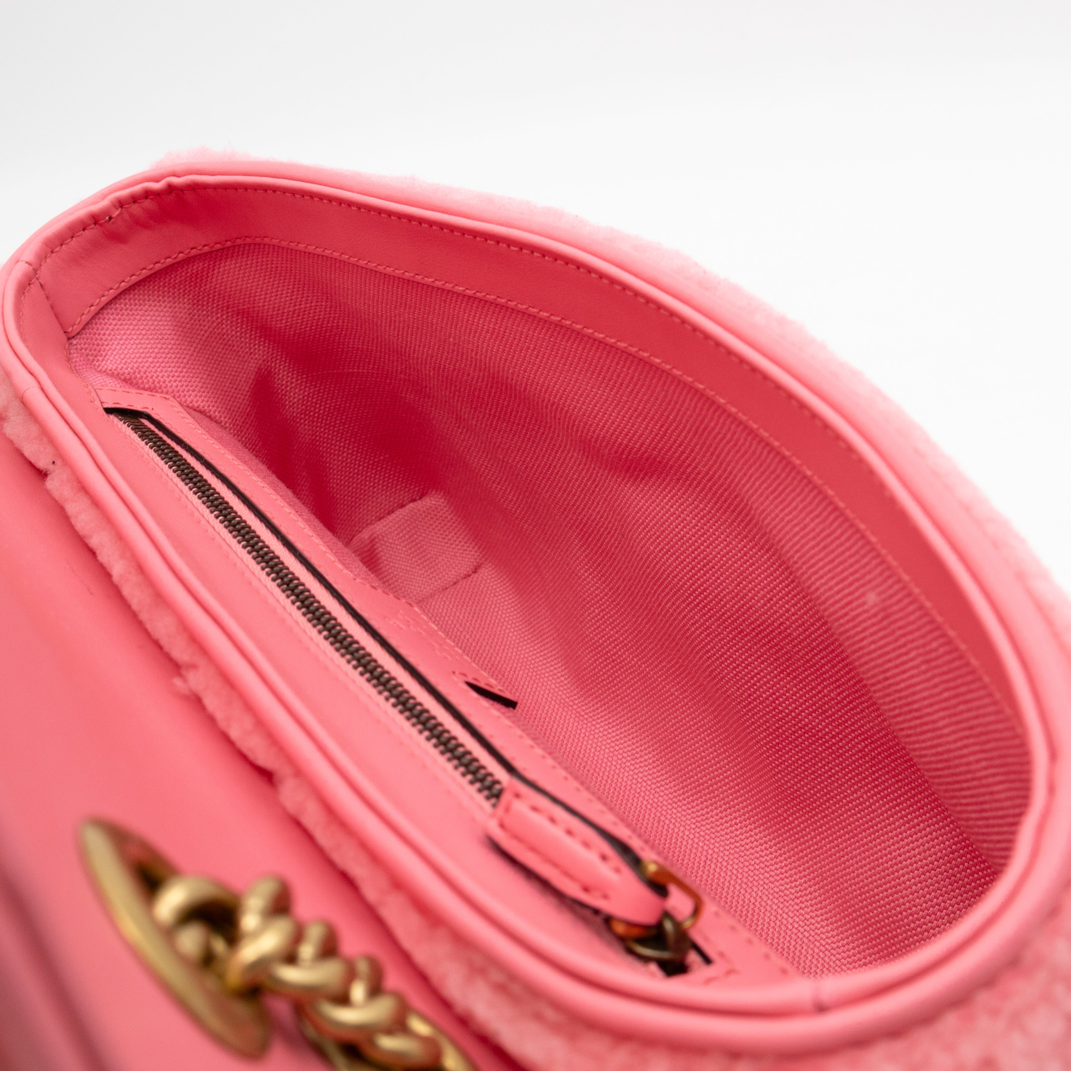 GG Marmont Medium Flap Bag Pink Shearling