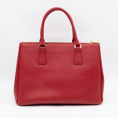 Galleria Large Double Zip Red Saffiano Leather