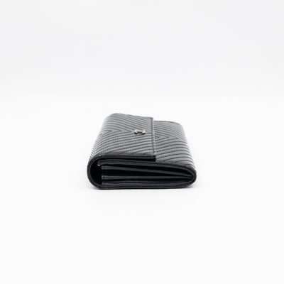 Gusset Long Flap Wallet Chevron Black Patent Leather