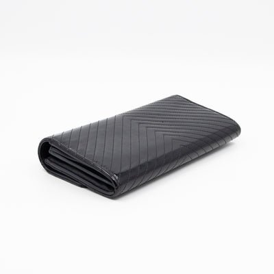 Gusset Long Flap Wallet Chevron Black Patent Leather