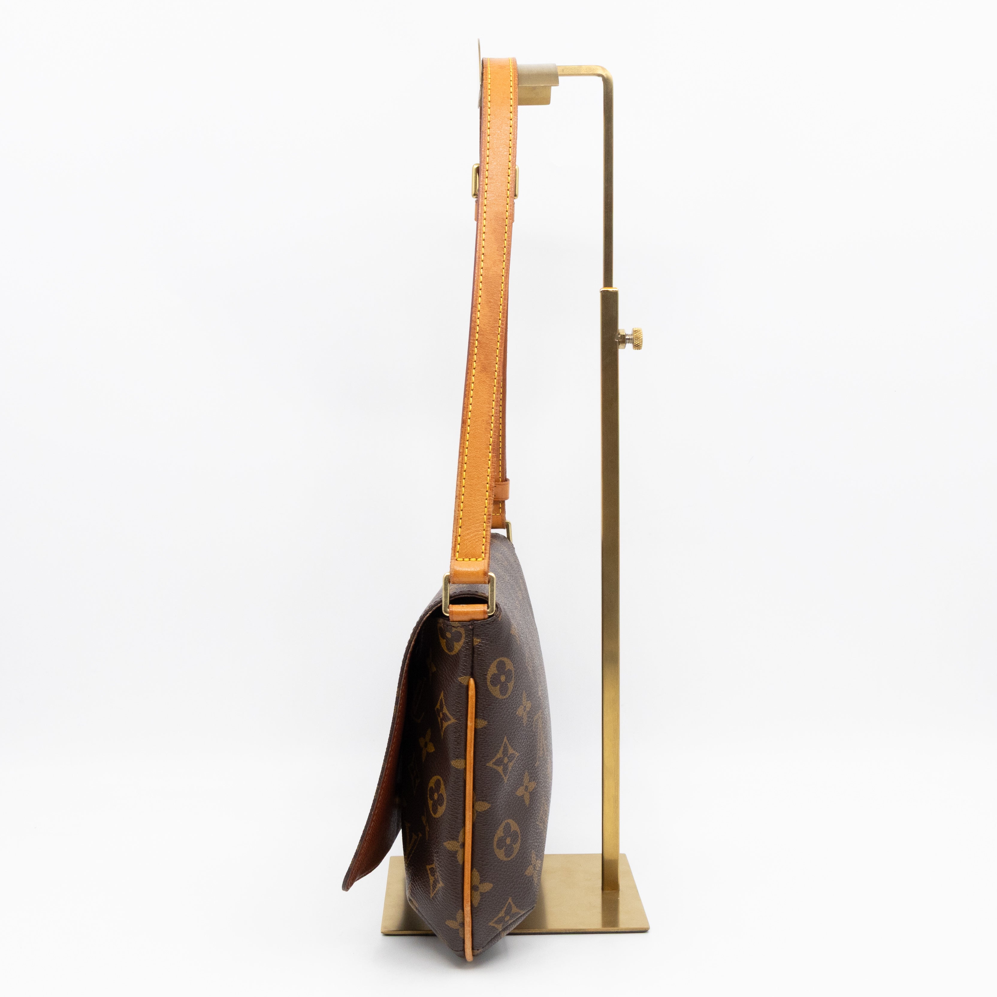 Musette Tango Monogram
