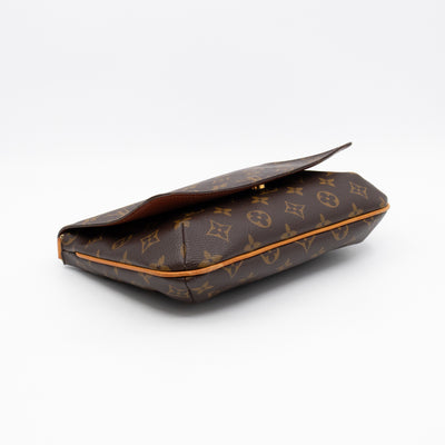 Musette Tango Monogram