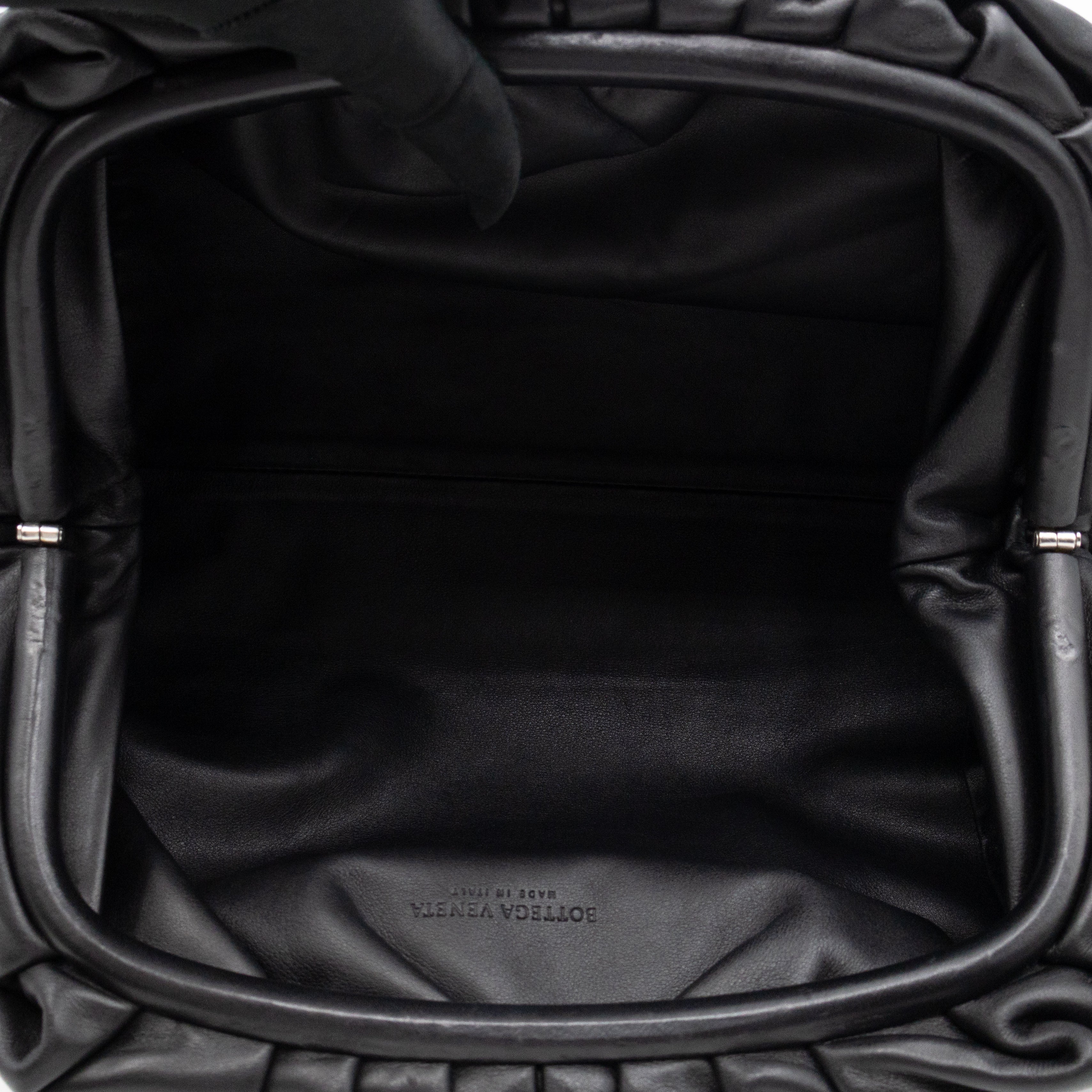 The Pouch Smooth Black Leather