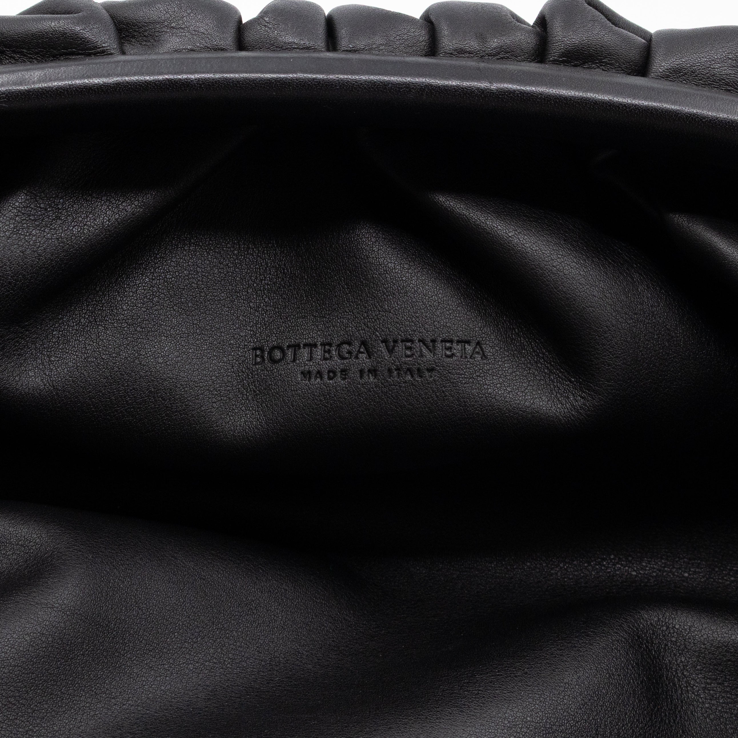 The Pouch Smooth Black Leather