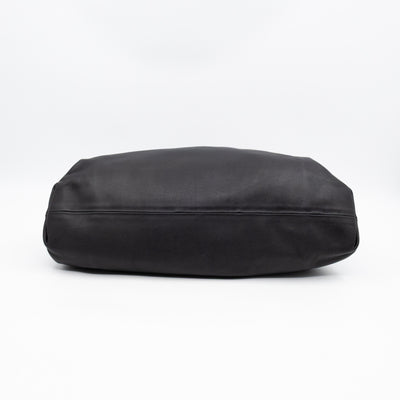The Pouch Smooth Black Leather