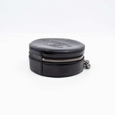 Round As Earth Bag Black Patent Leather Silver