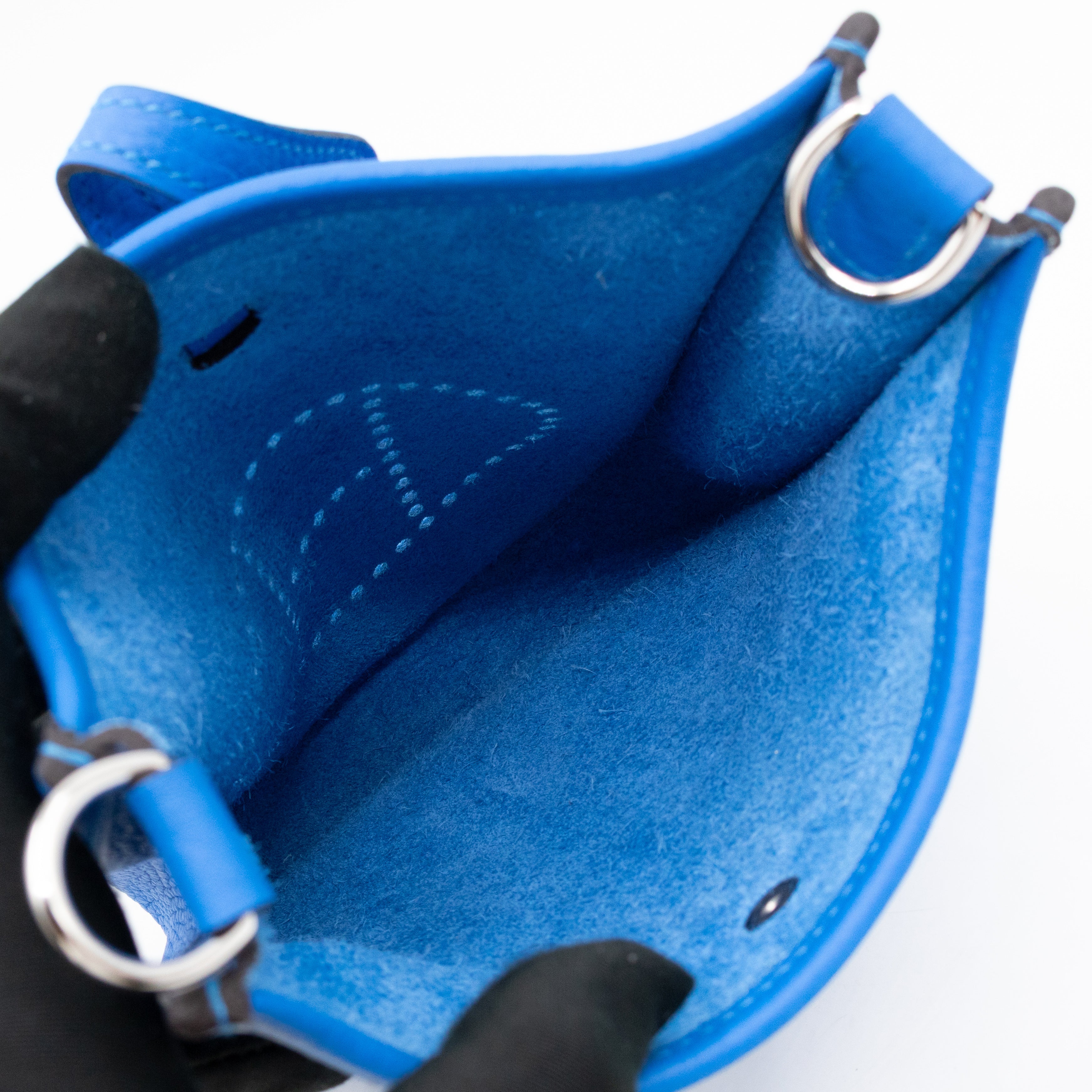 Evelyne 16 Mini Bleu Hydra Leather