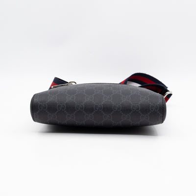 Small Messenger GG Supreme Black