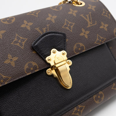 Victoire Monogram Black