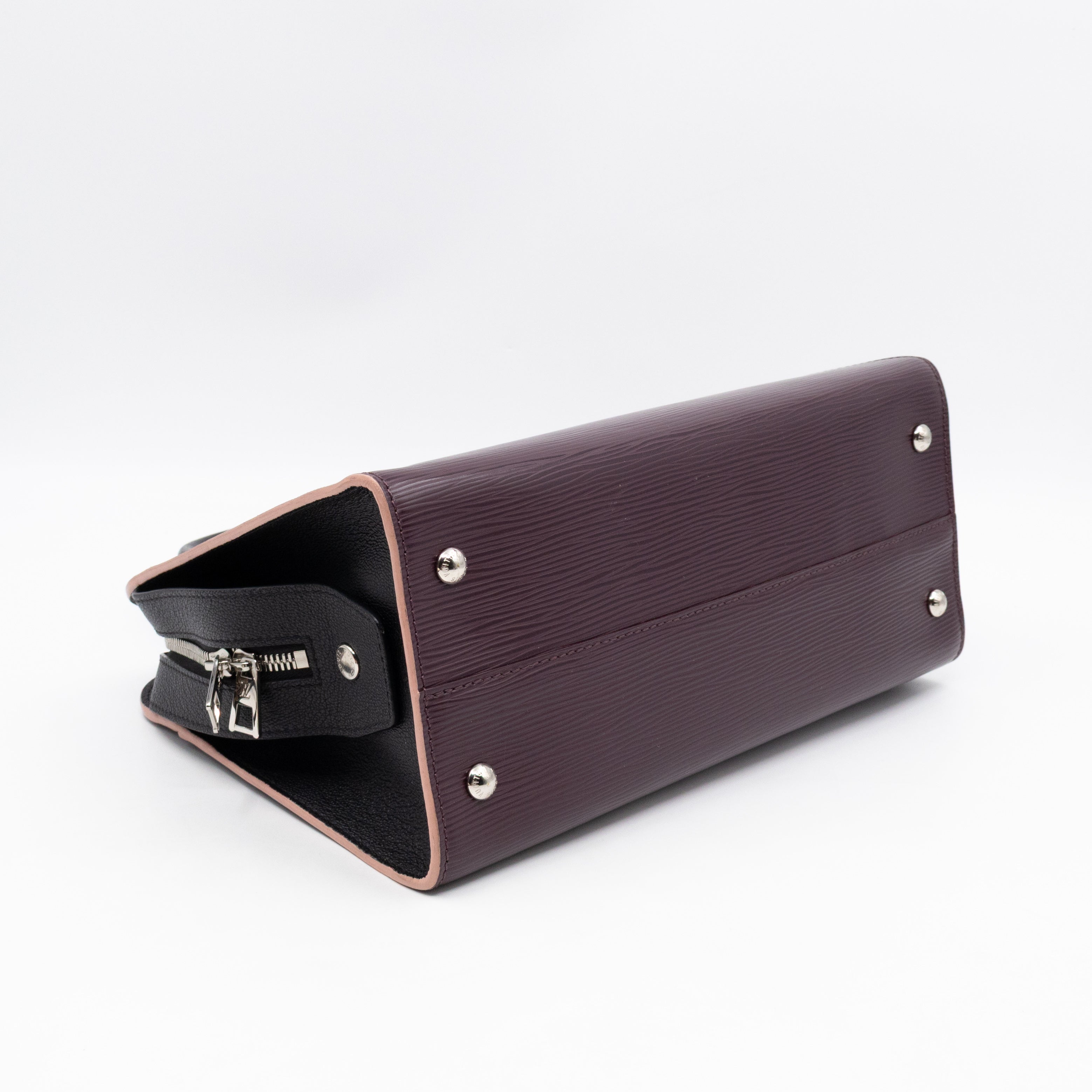Vaneau MM Violet Epi Leather