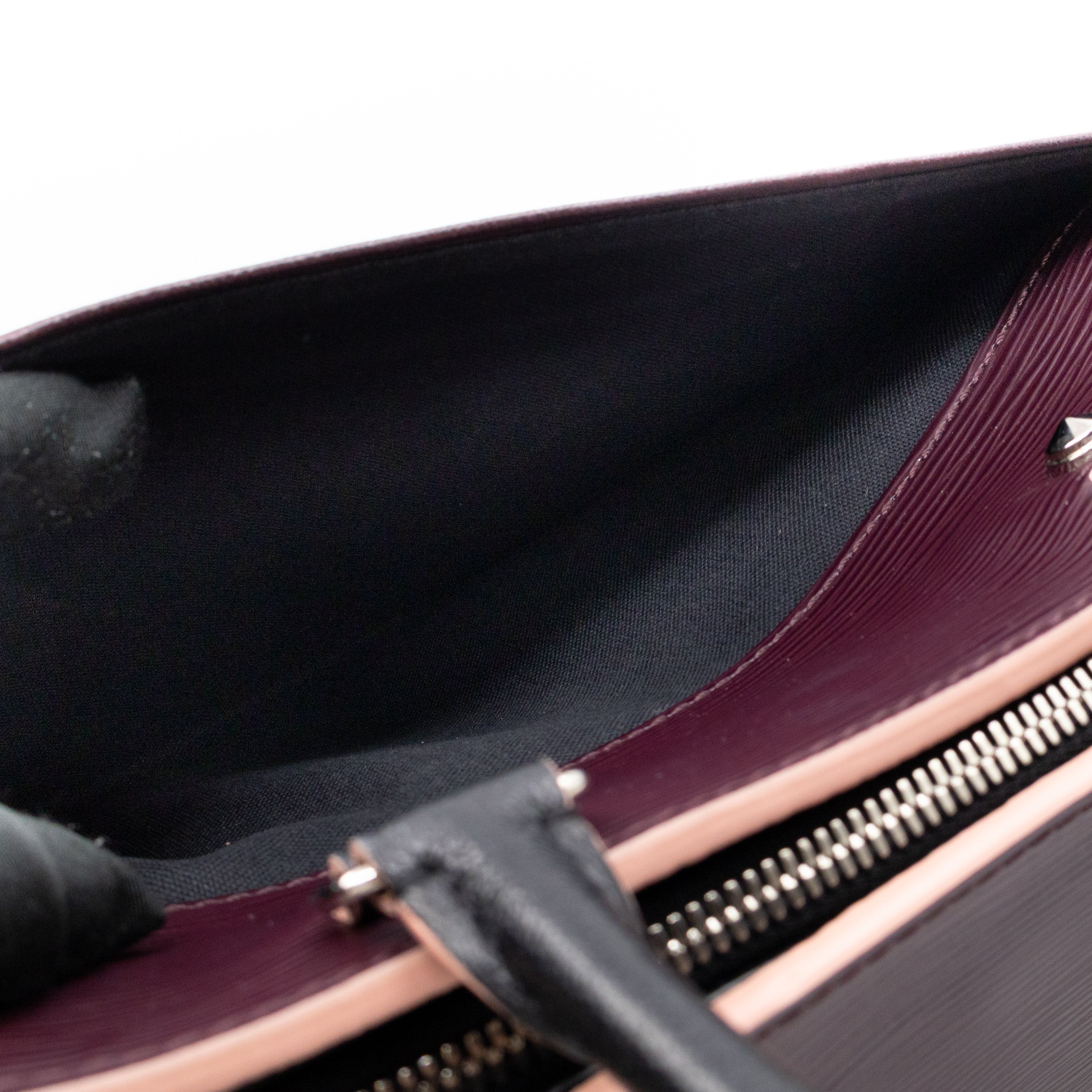 Vaneau MM Violet Epi Leather