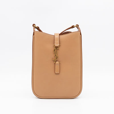 Le 5 À 7 Vertical Smooth Leather Brown