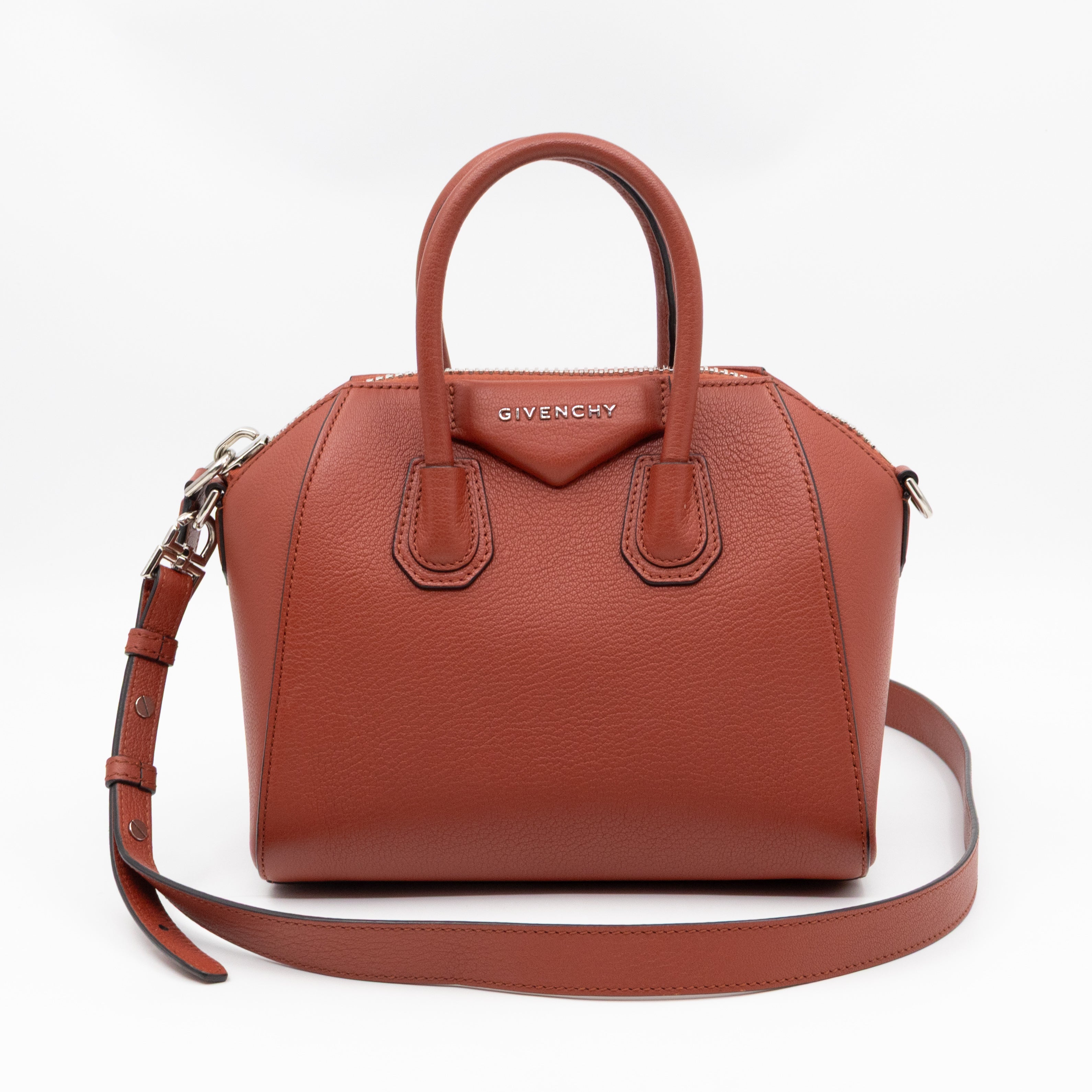 Antigona Mini Paprika Grained Leather
