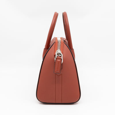 Antigona Mini Paprika Grained Leather