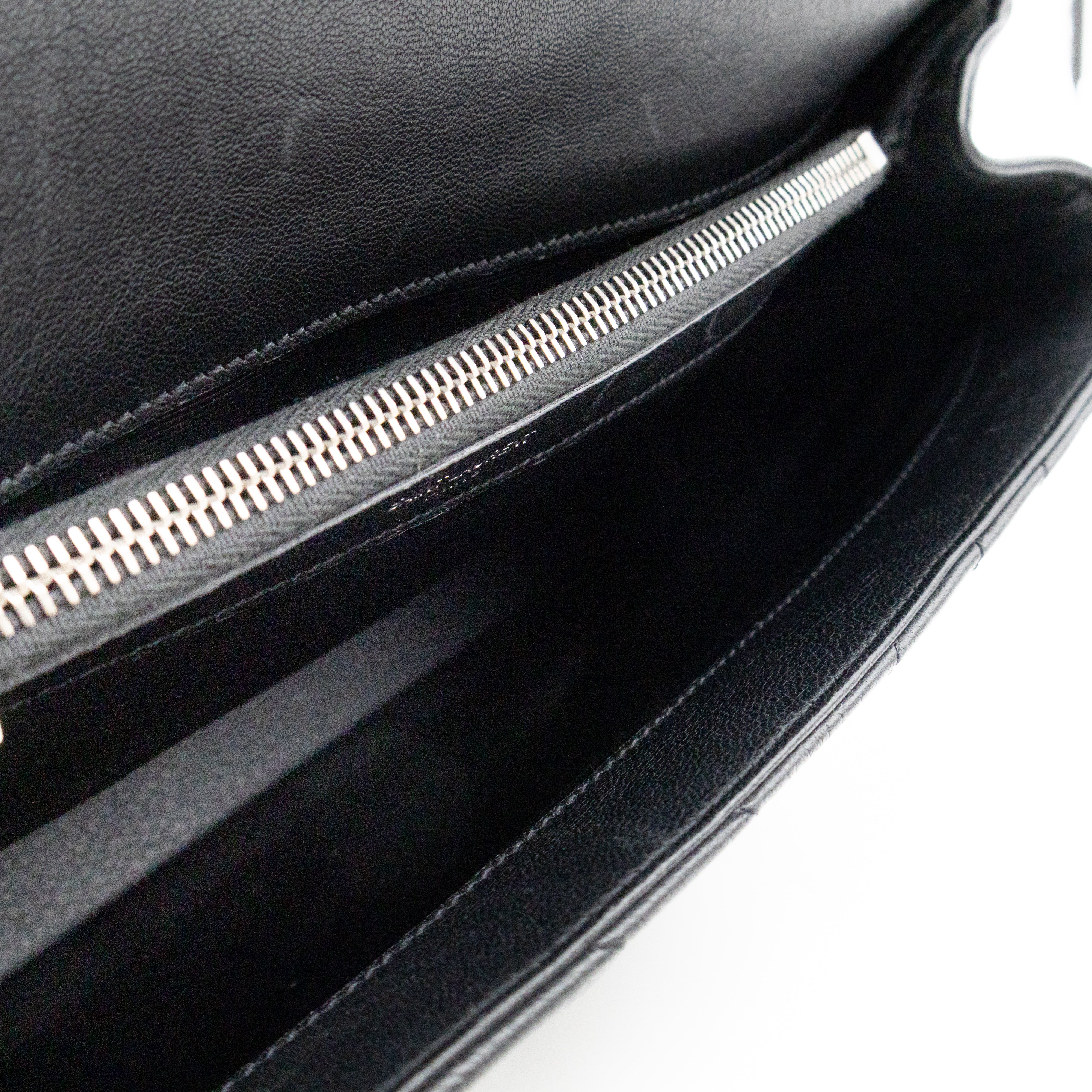 College Large Chevron Quilted Black Leather