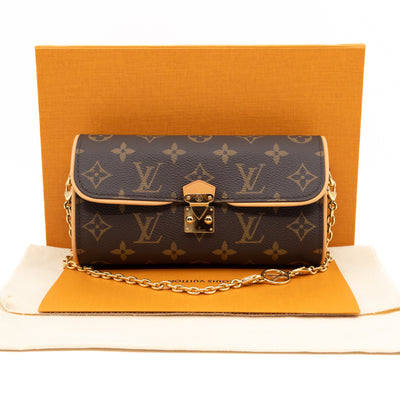 Pochette Camille Monogram