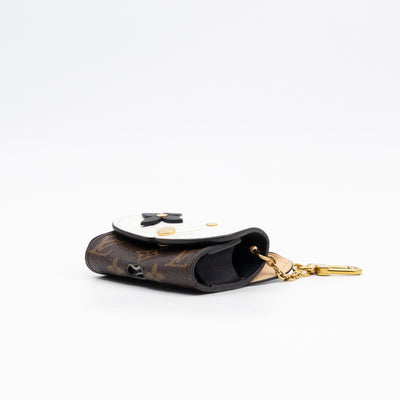 Earpods Case Cat Monogram White Leather