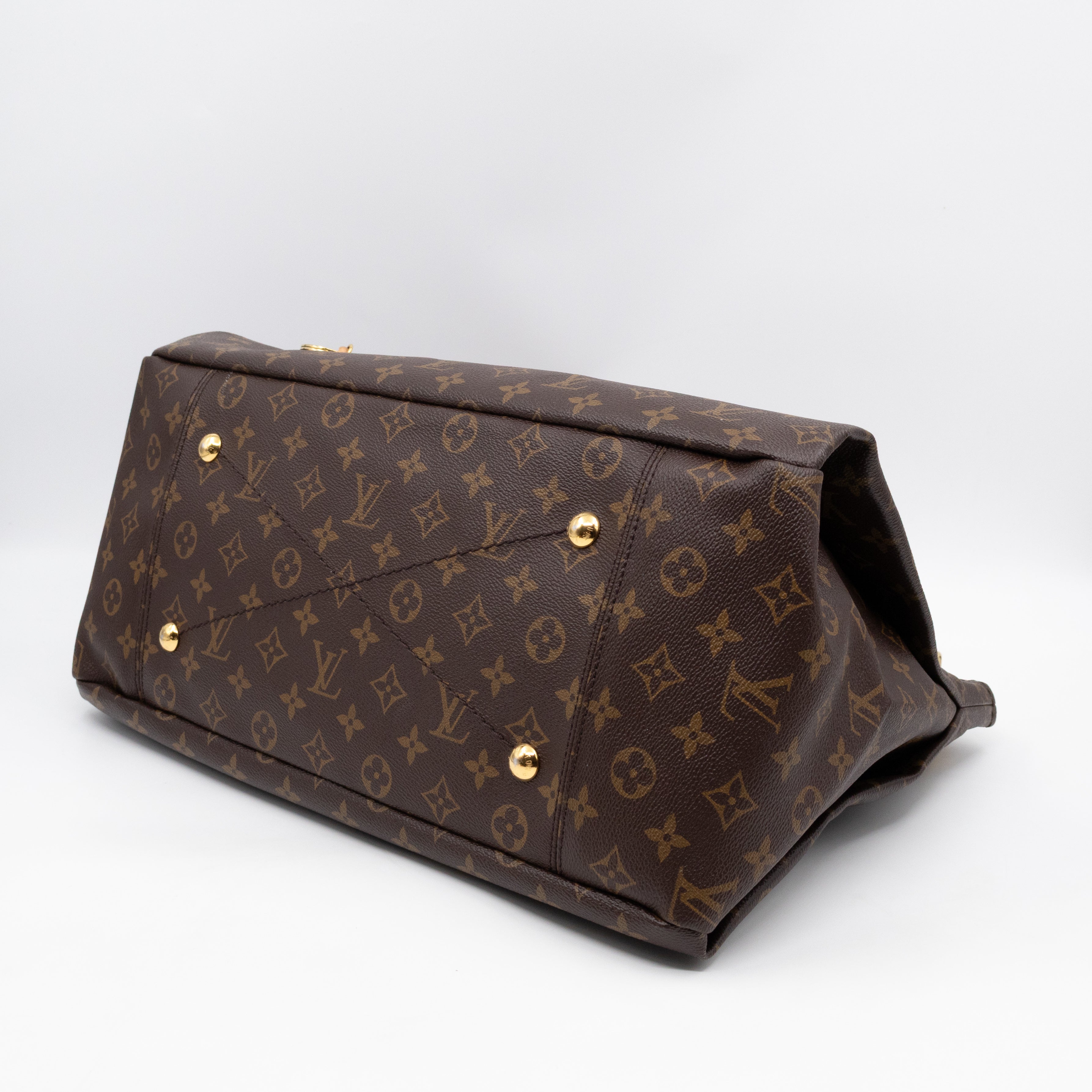 Artsy MM Monogram