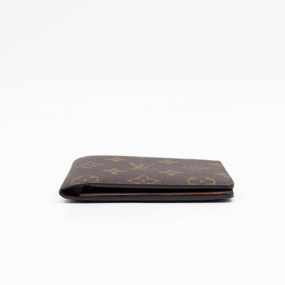 Multiple Wallet Monogram