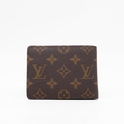 Multiple Wallet Monogram