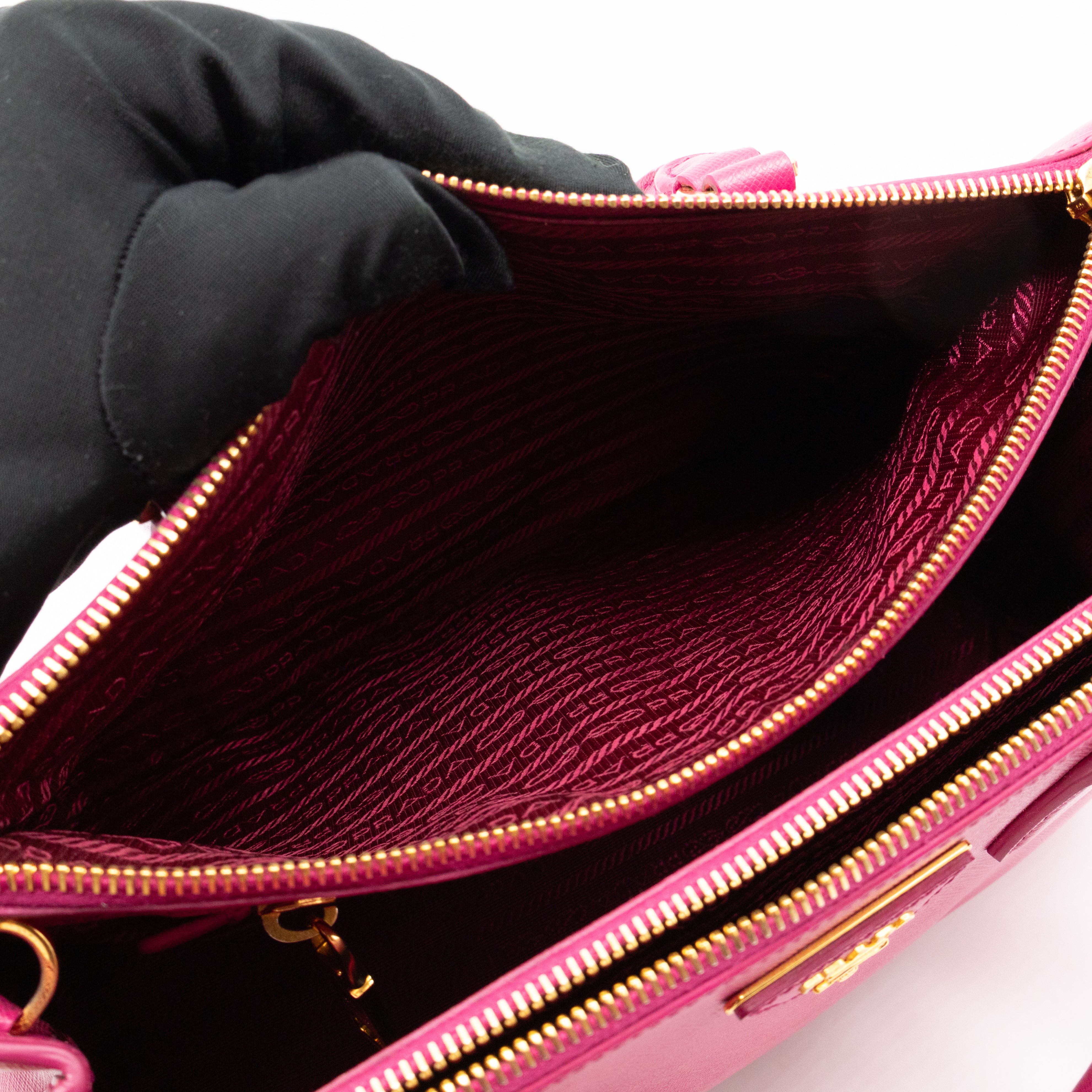 Galleria Small Double Zip Fuchsia Pink Saffiano