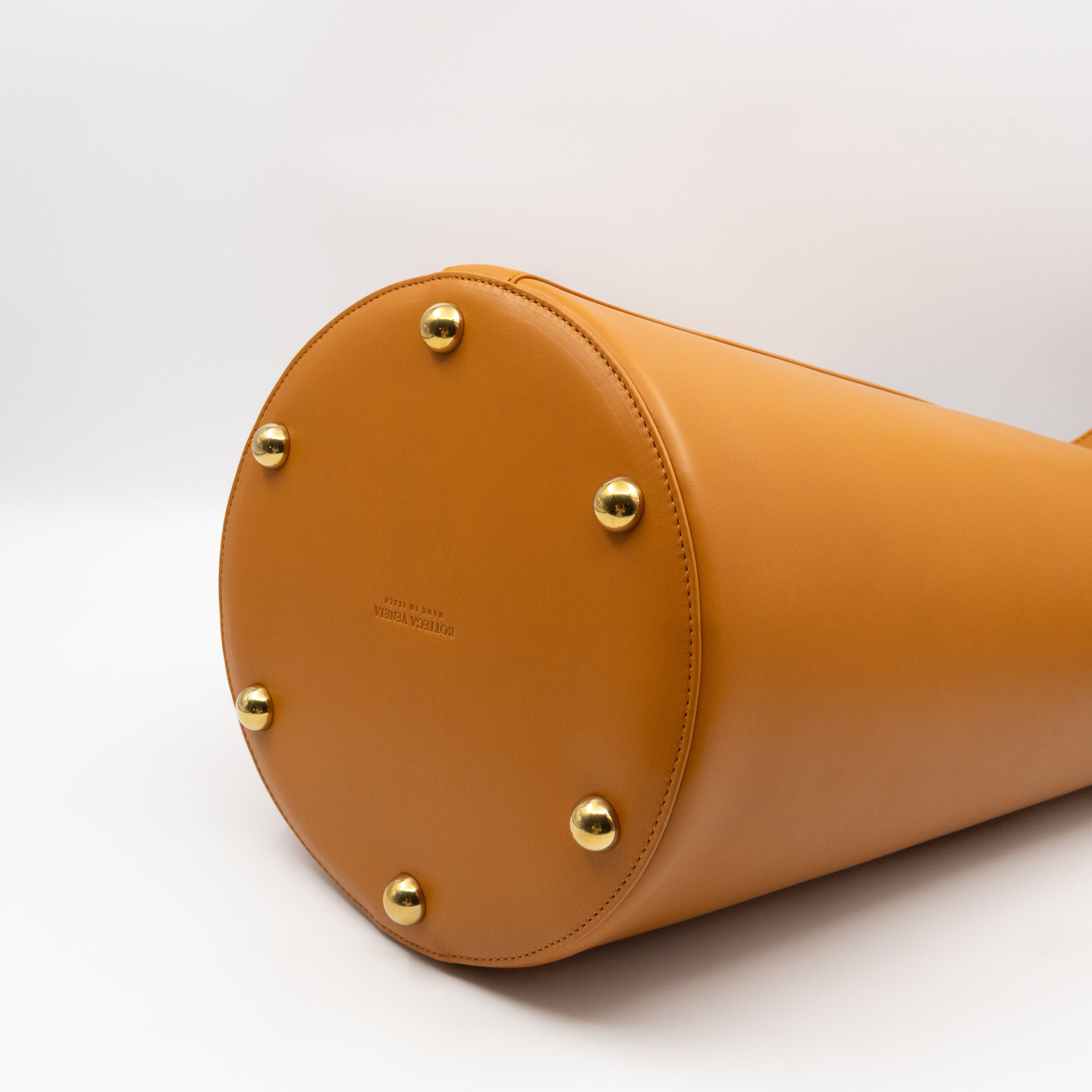 JJ Large Bucket Brown Leather