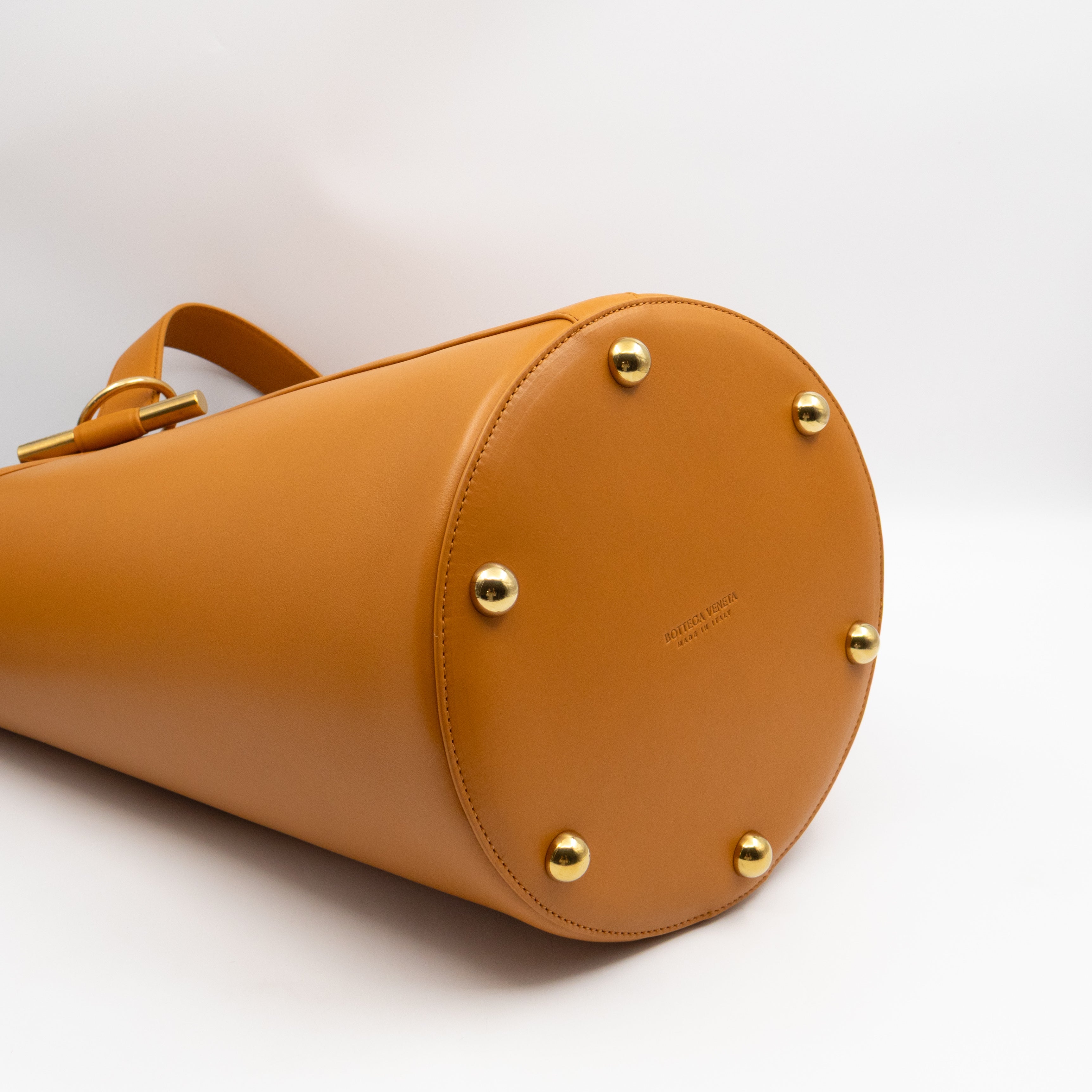 JJ Large Bucket Brown Leather