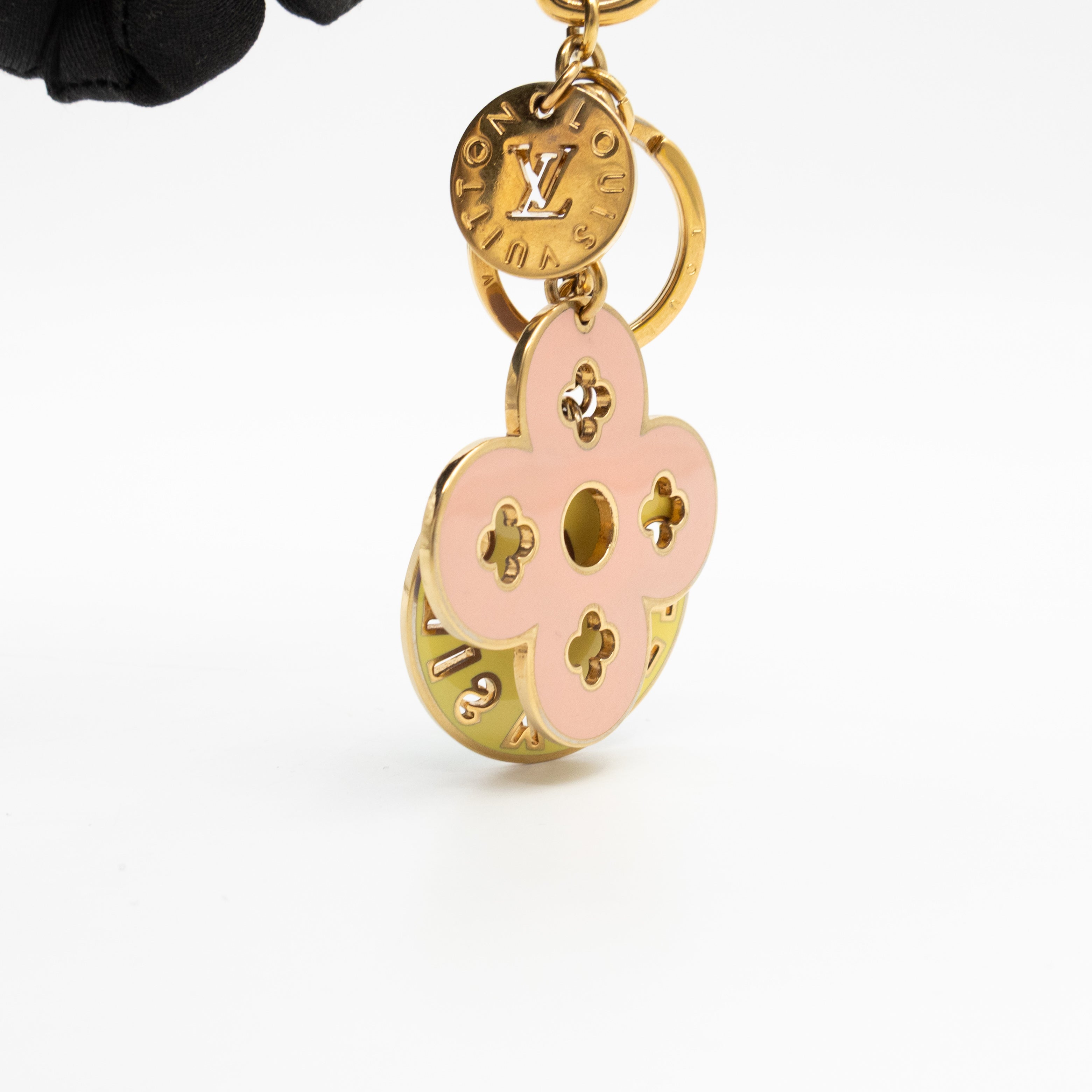 Looping Fleur Pastel Key Charm