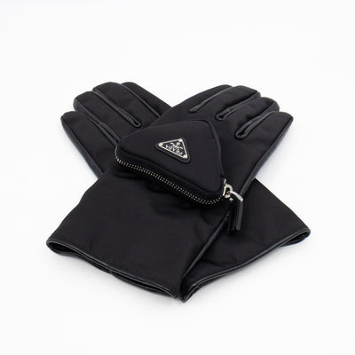 Triangle Pouch Gloves Black Re-nylon & Leather
