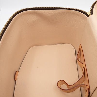 Nice Vanity Case Monogram