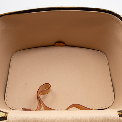 Nice Vanity Case Monogram