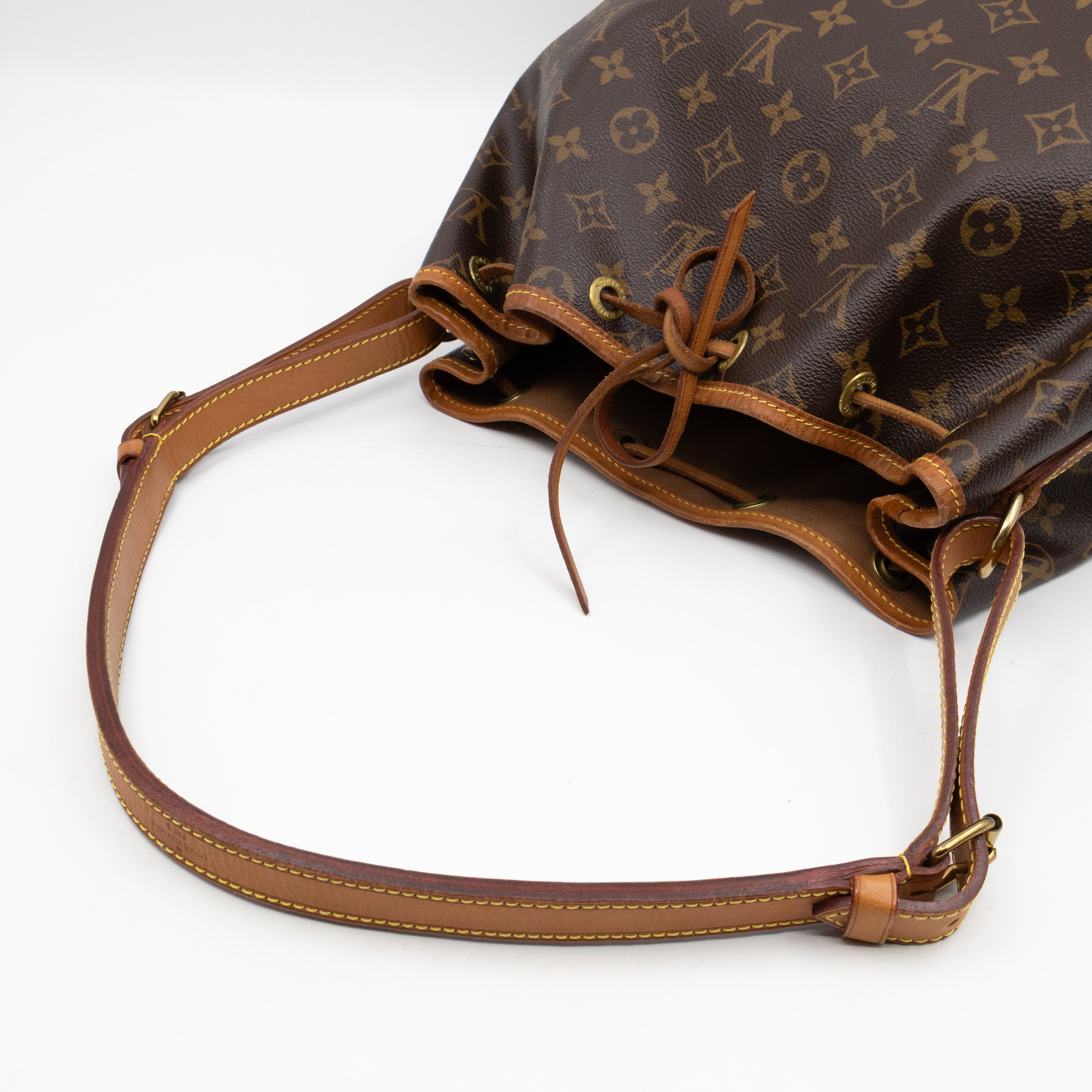 Noe Monogram