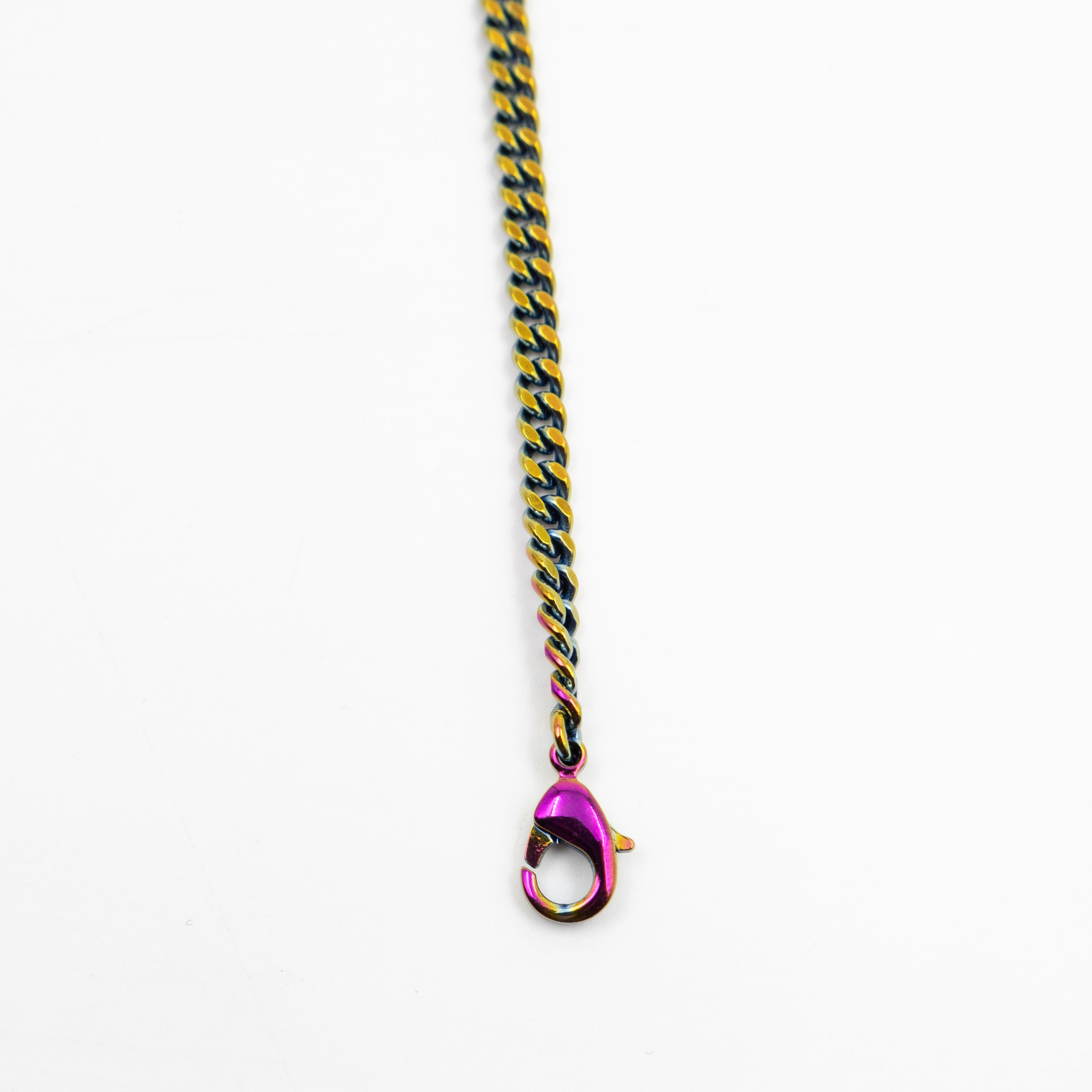 CD Couture Plate Pendant Necklace Multicolor