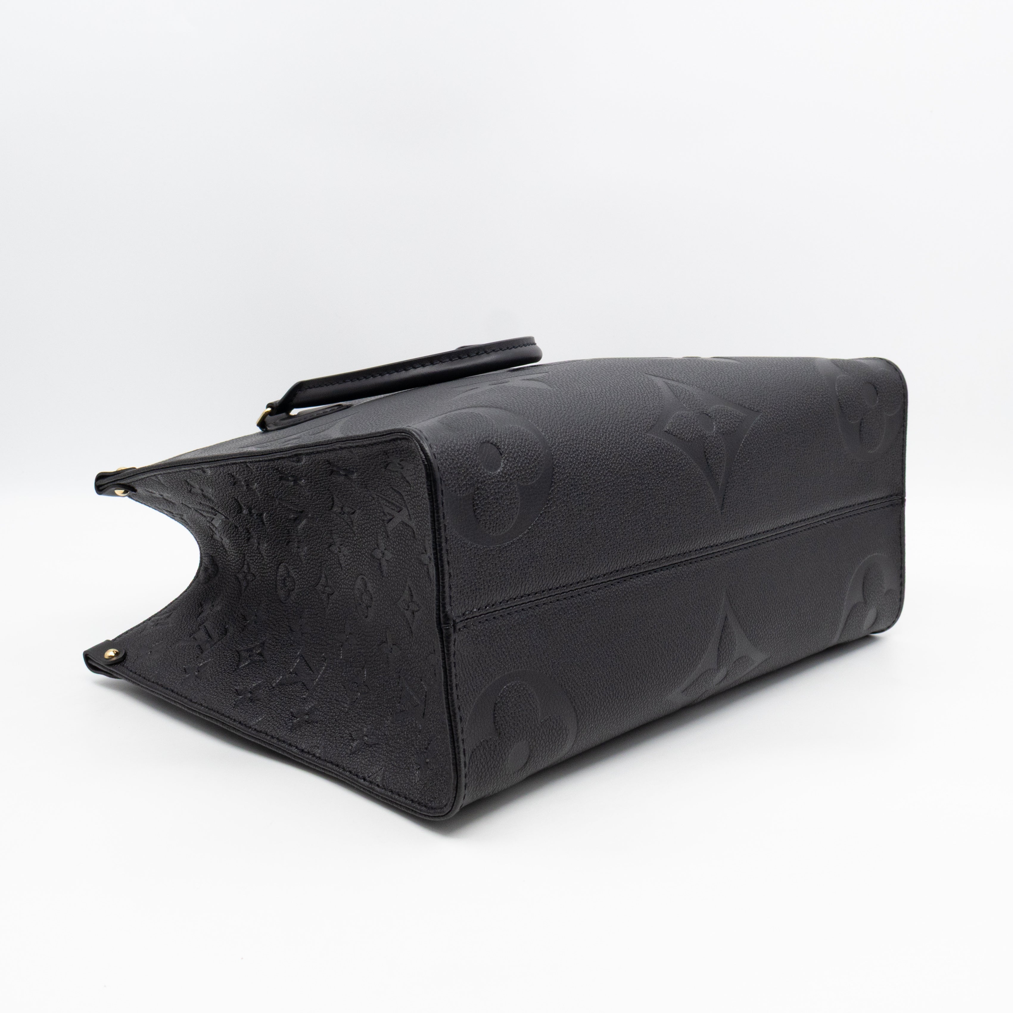 Onthego MM Black Monogram Empreinte