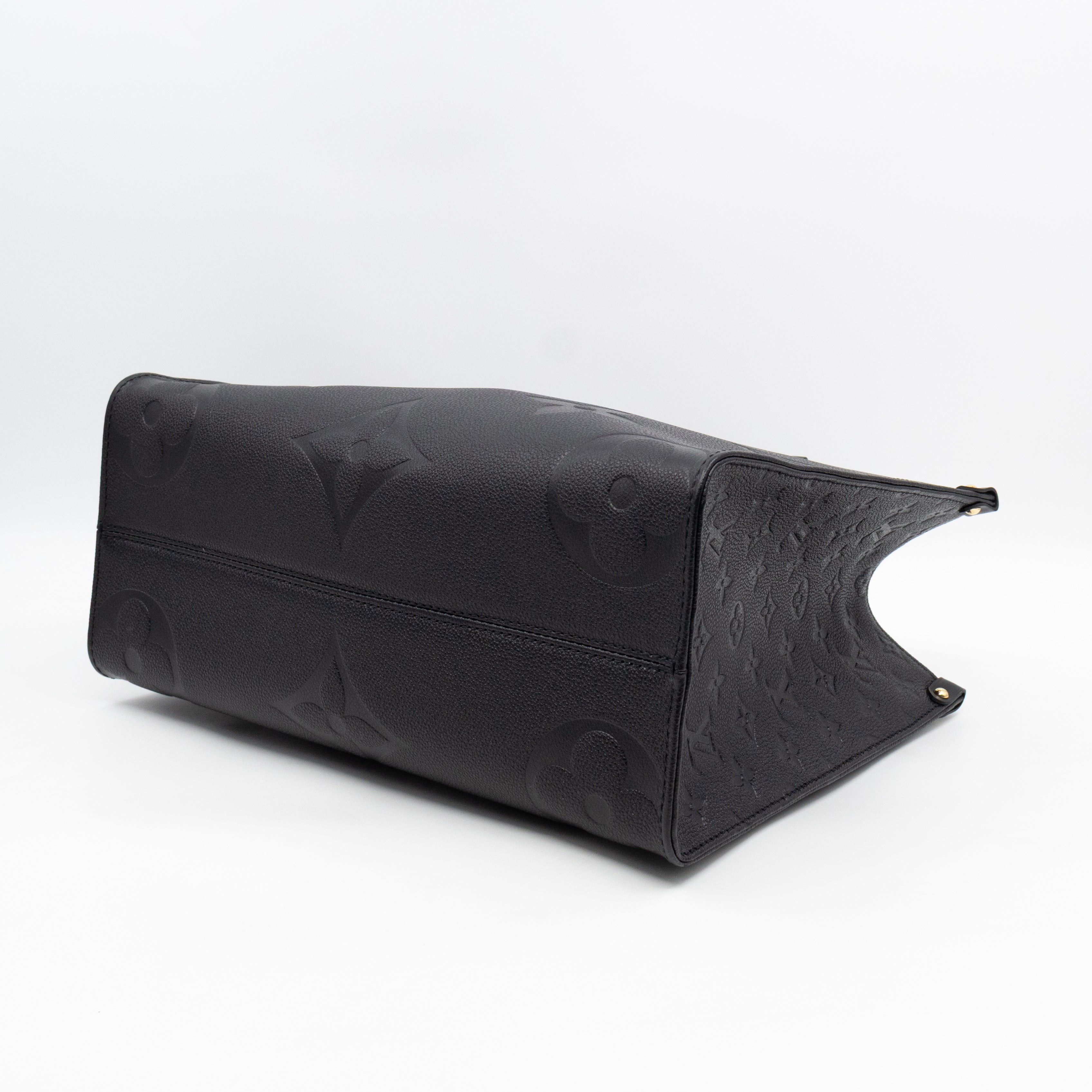 Onthego MM Black Monogram Empreinte