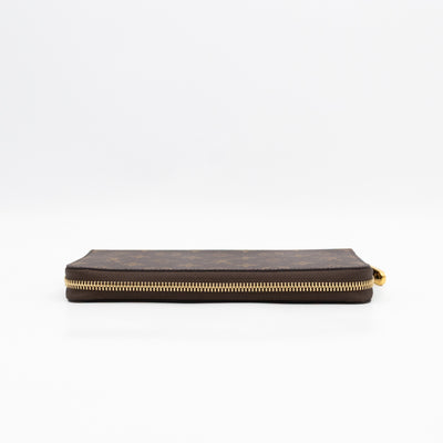 Zippy Organizer Wallet Monogram