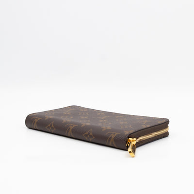 Zippy Organizer Wallet Monogram