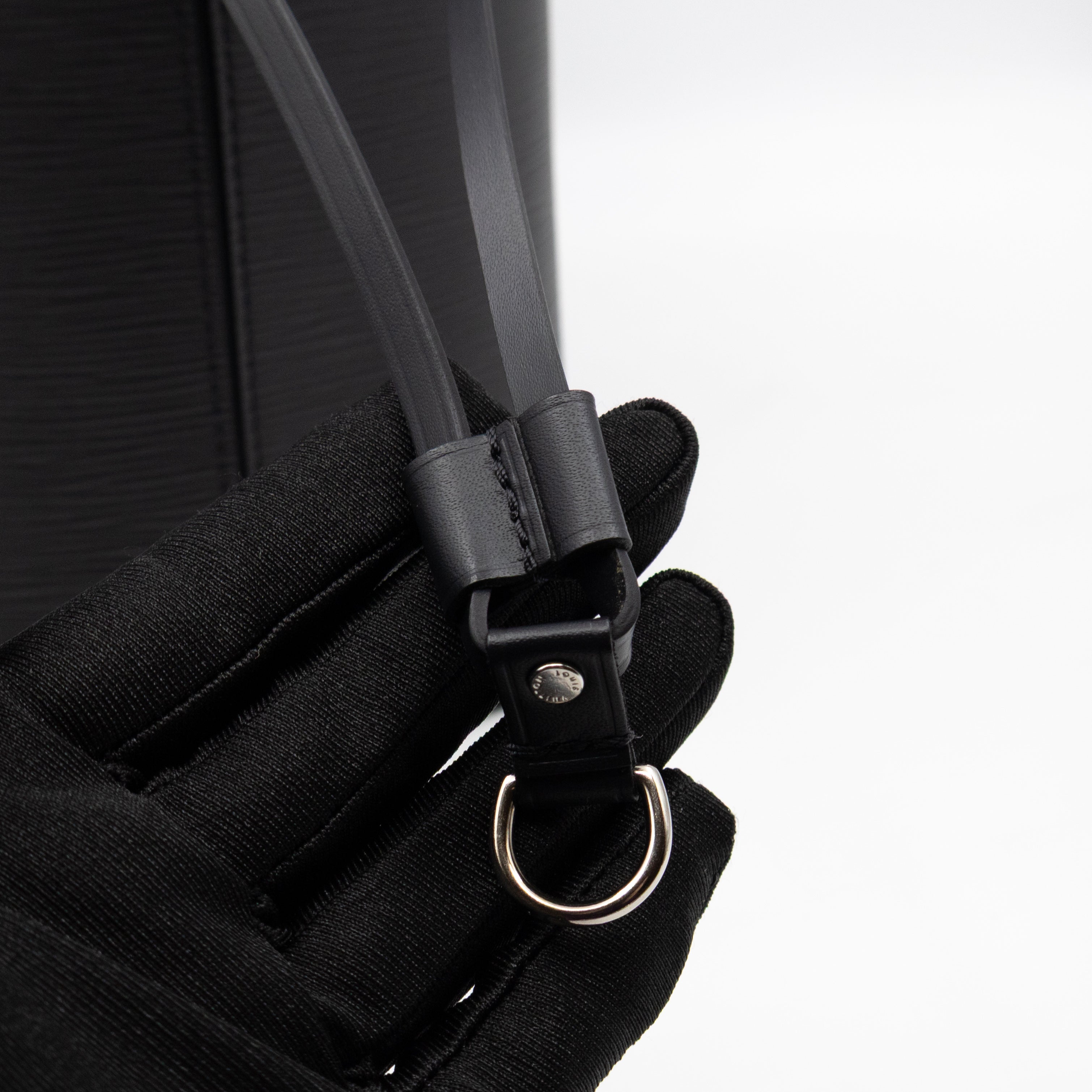 Neverfull MM Black Epi Leather with Pochette