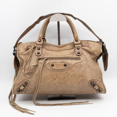 Classic City Beige Leather