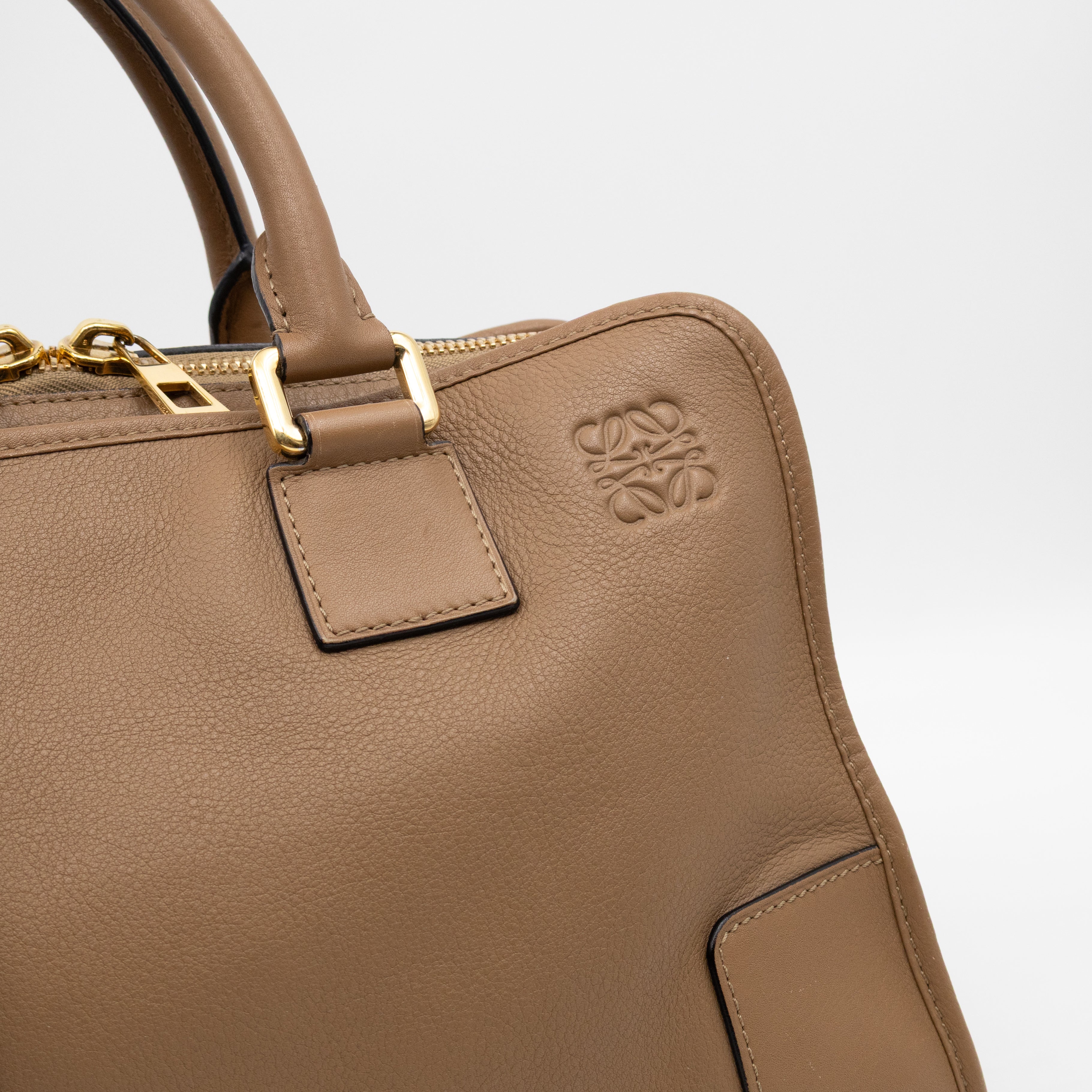 Amazona 36 Brown Leather With Shoulder Strap