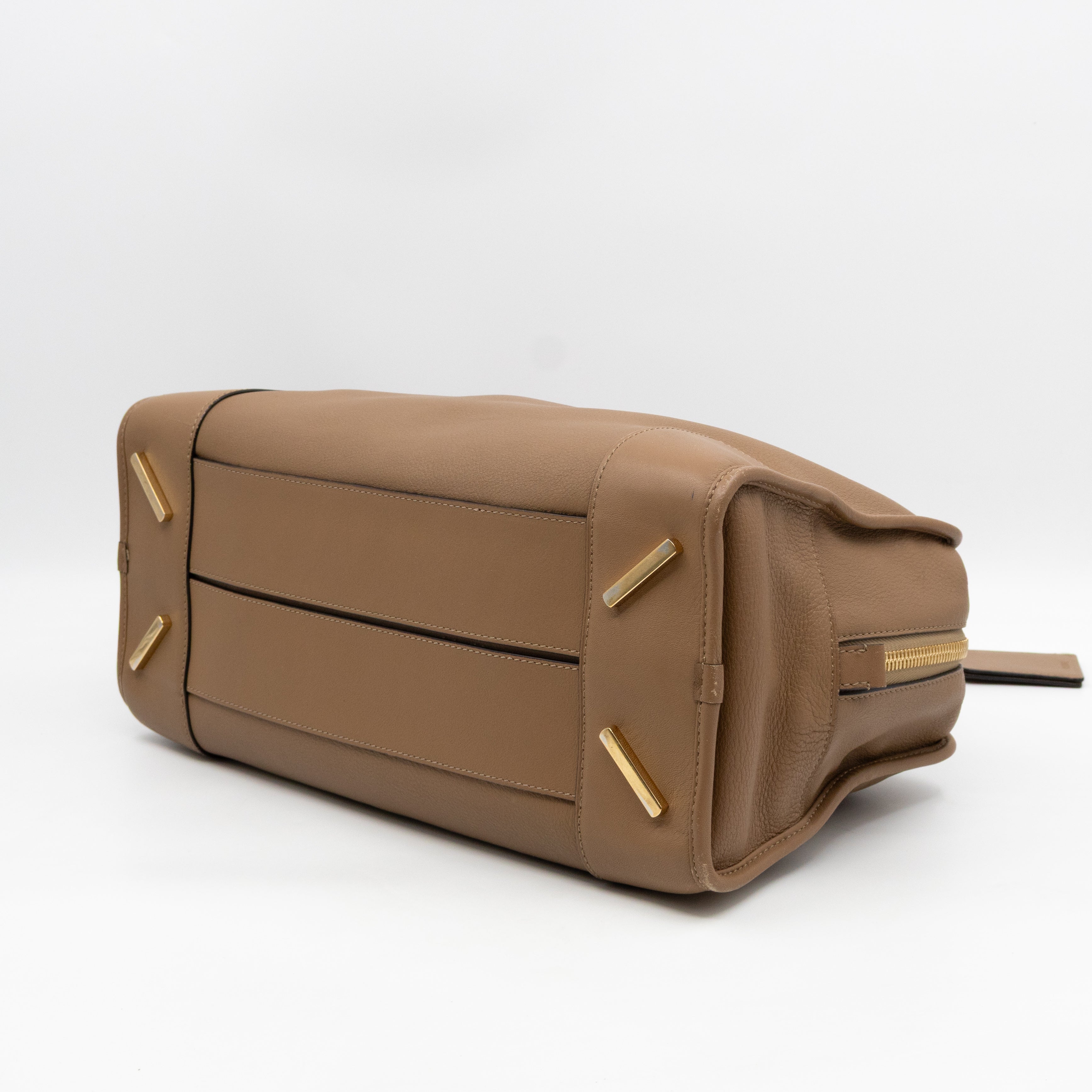 Amazona 36 Brown Leather With Shoulder Strap