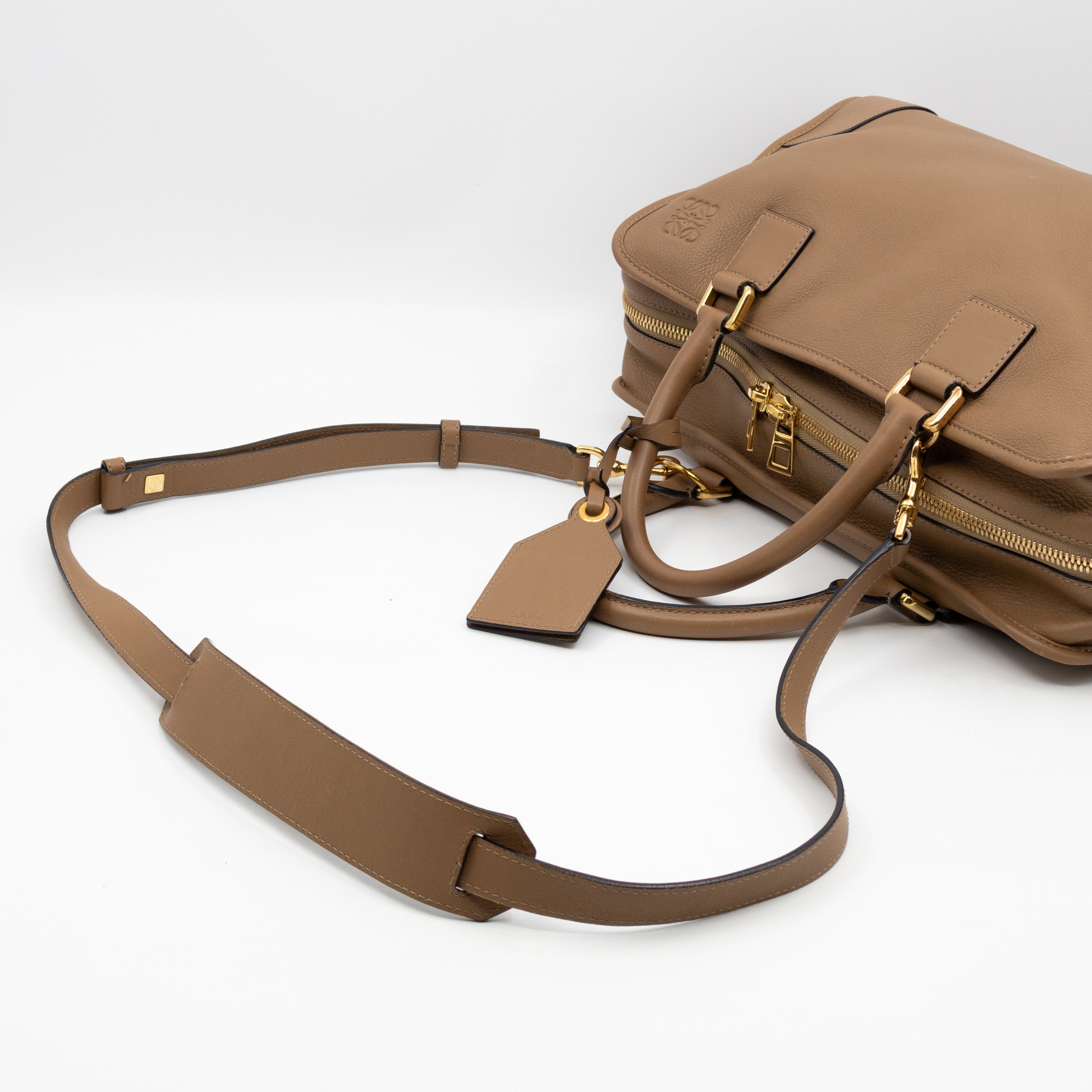 Amazona 36 Brown Leather With Shoulder Strap