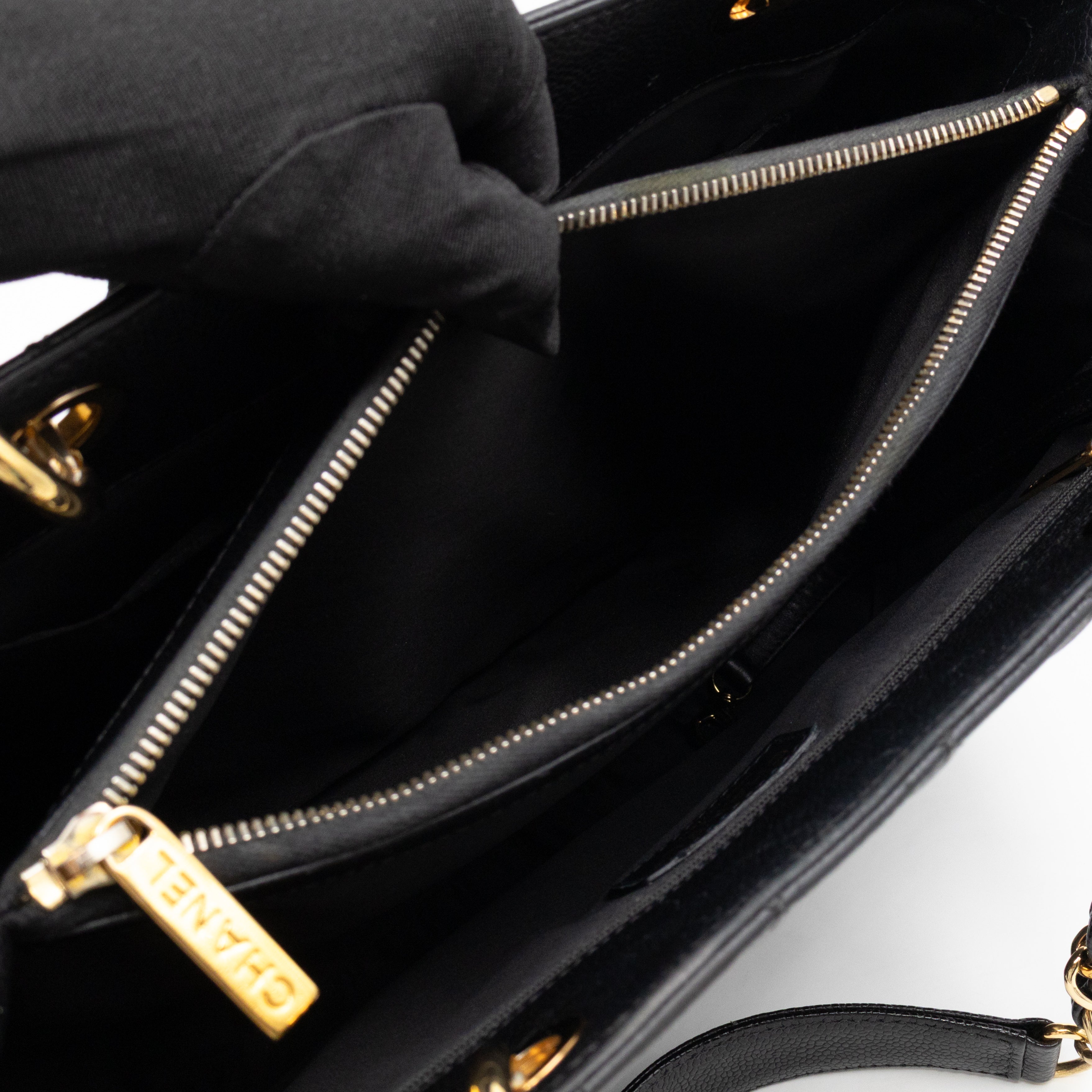GST Grand Shopping Tote Black Caviar Gold